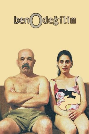 Ben O Değilim izle (2013)